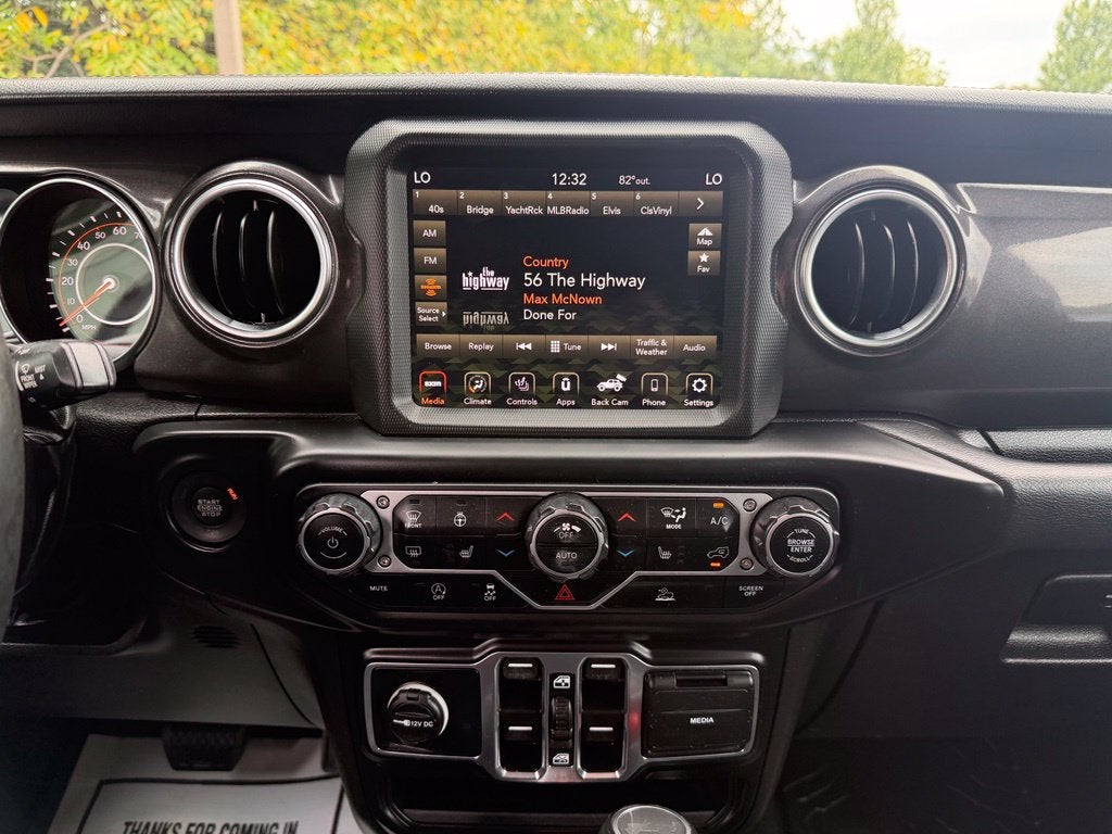 2022 Jeep Wrangler Unlimited Sahara Altitude 4x4