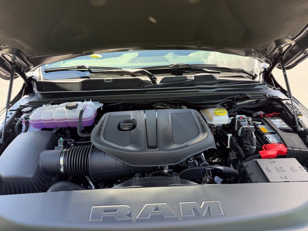2027 RAM Ram 1500 RAM 1500 BIG HORN QUAD CAB 4X4 6'4' BOX