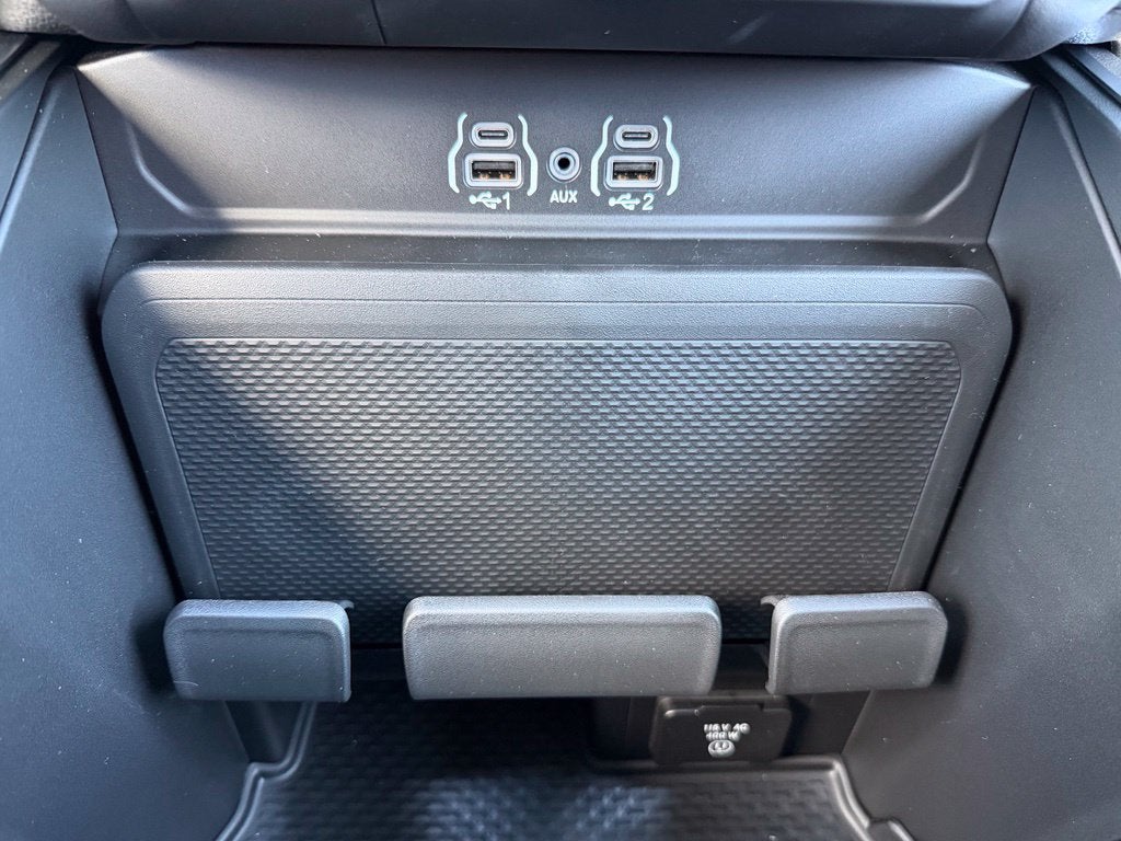 2027 RAM Ram 1500 RAM 1500 BIG HORN QUAD CAB 4X4 6'4' BOX