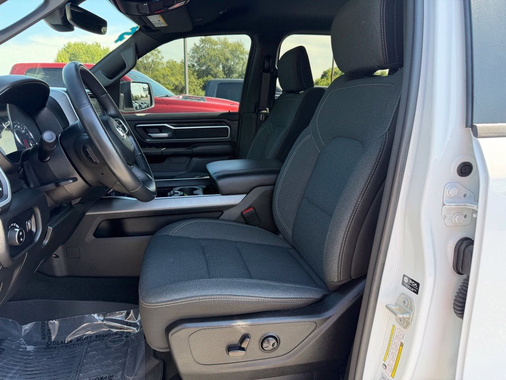 2023 RAM 1500 Big Horn Crew Cab 4x4 6'4' Box