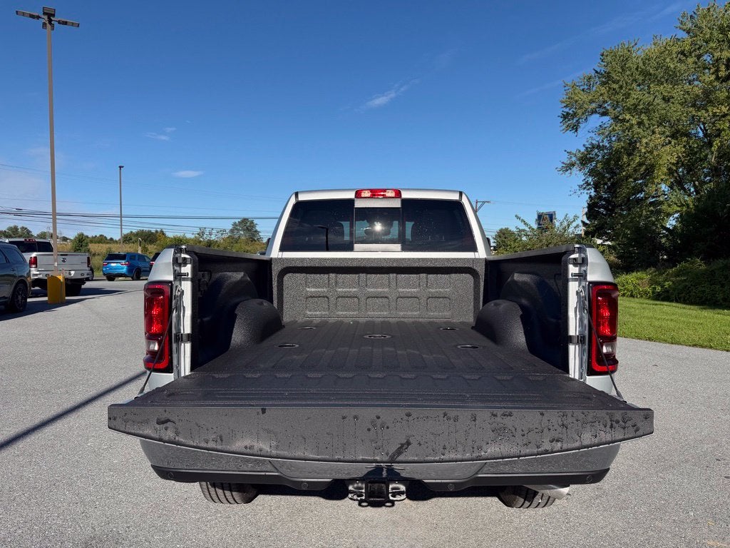 2027 RAM Ram 2500 RAM 2500 TRADESMAN CREW CAB 4X4 6'4' BOX