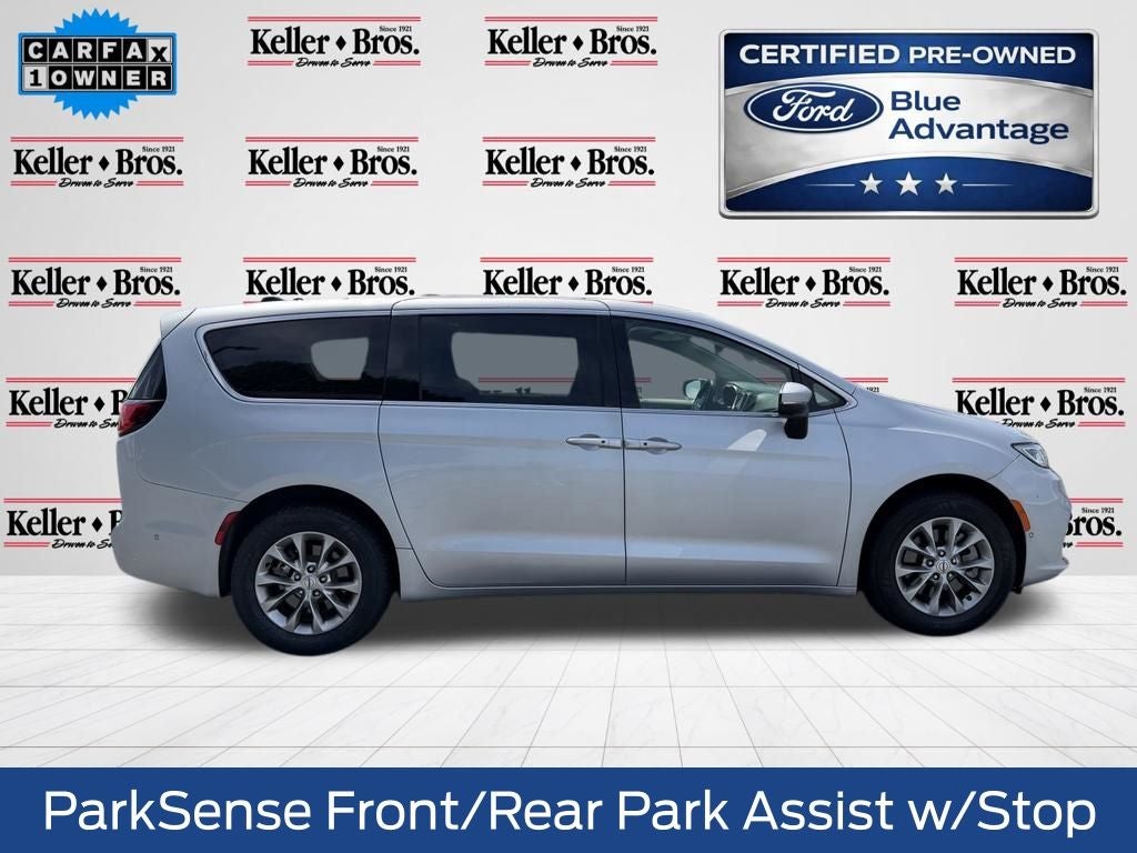 2023 Chrysler Pacifica Touring L